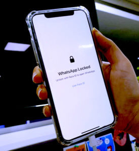 WhatsApp lock with Face ID and touch ID